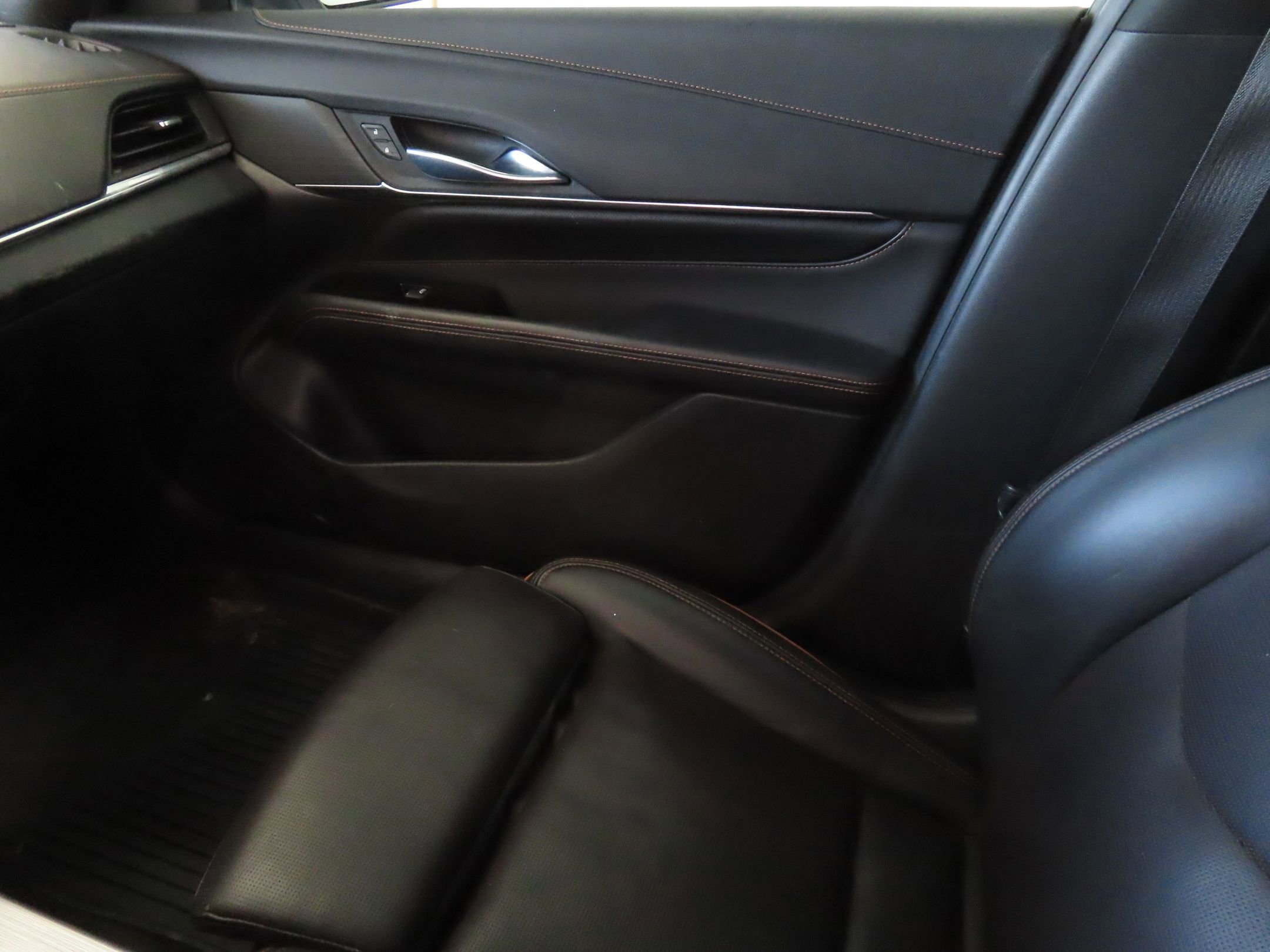 Used 2022 Cadillac CT4 Sport w/ Climate Package image 21