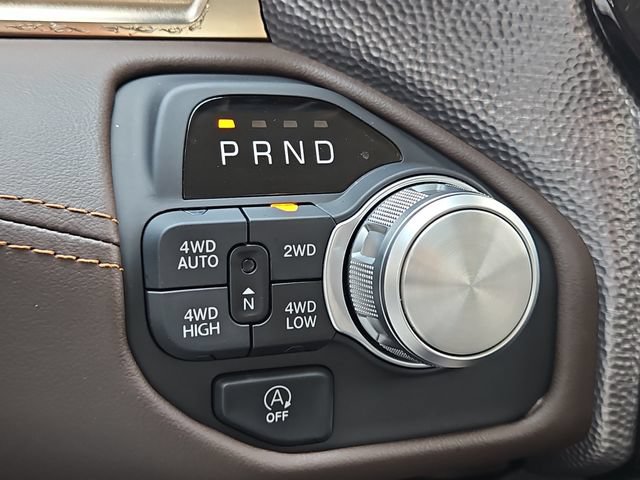 Used 2025 RAM 1500 Limited w/ Trailer Tow Group AWD/4WD image 25