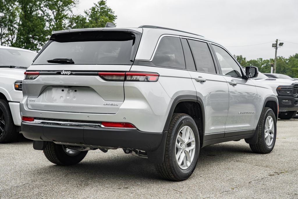 New 2025 Jeep Grand Cherokee Laredo X w/ Luxury Tech Group I image 4