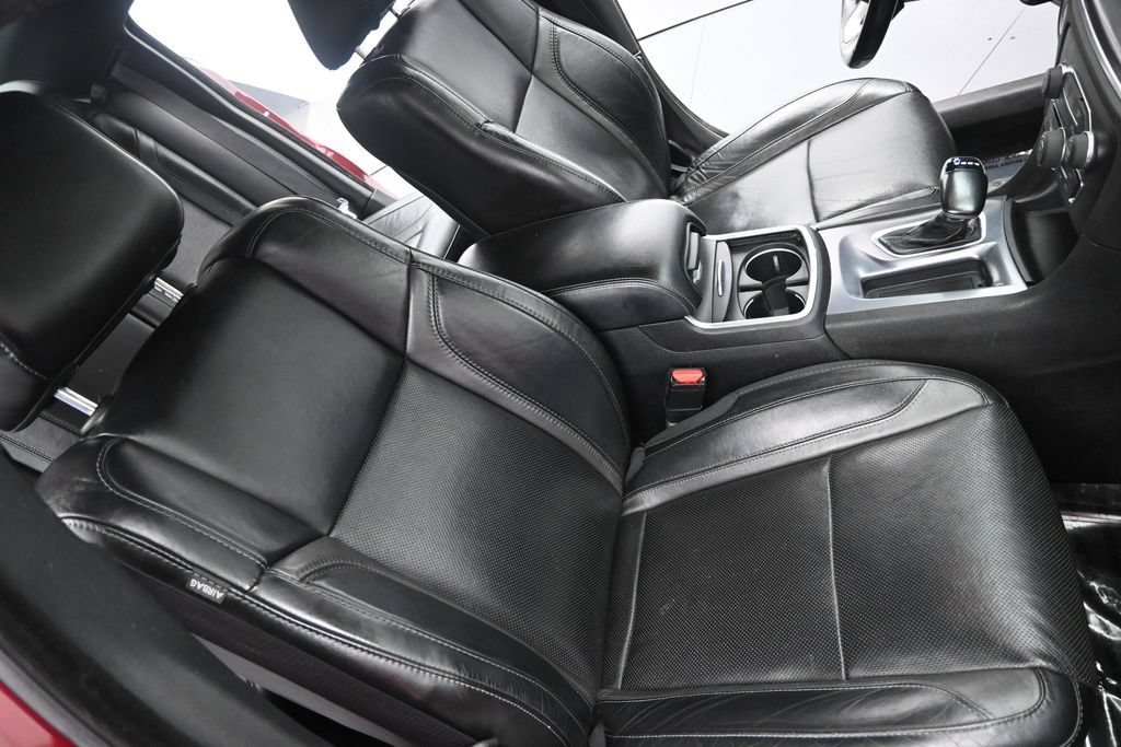 Used 2020 Dodge Charger SXT w/ Leather Interior Group RWD image 11