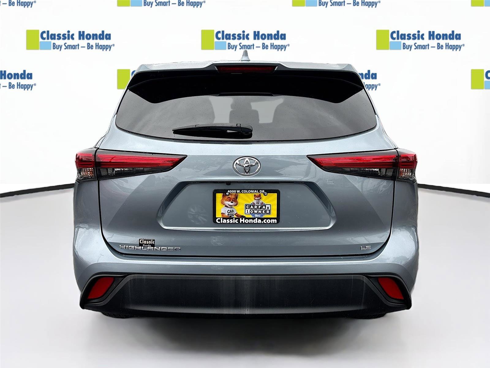 Used 2021 Toyota Highlander LE image 7