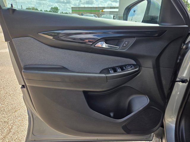 Used 2025 Chevrolet TrailBlazer LT AWD/4WD image 13