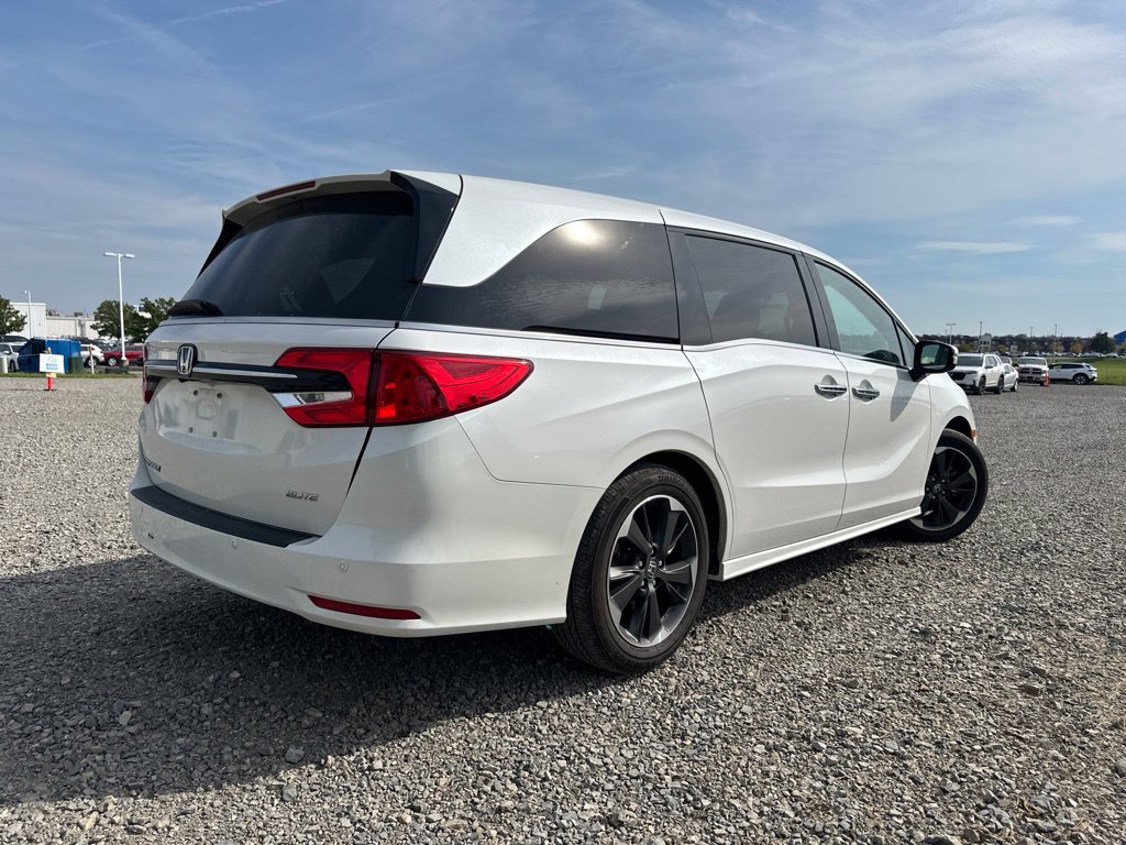 Used 2024 Honda Odyssey Elite image 13