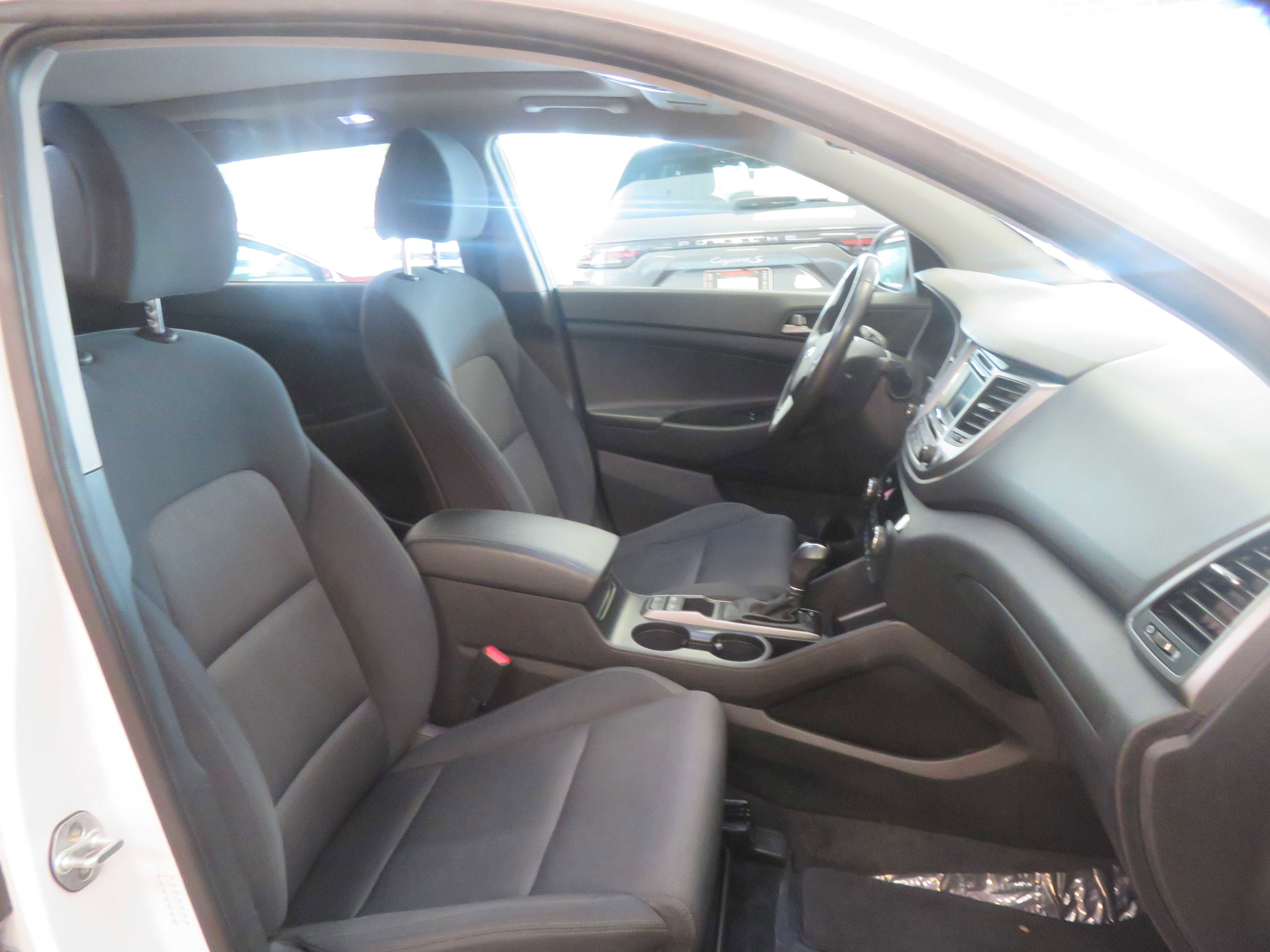 Used 2017 Hyundai Tucson Night AWD/4WD image 25