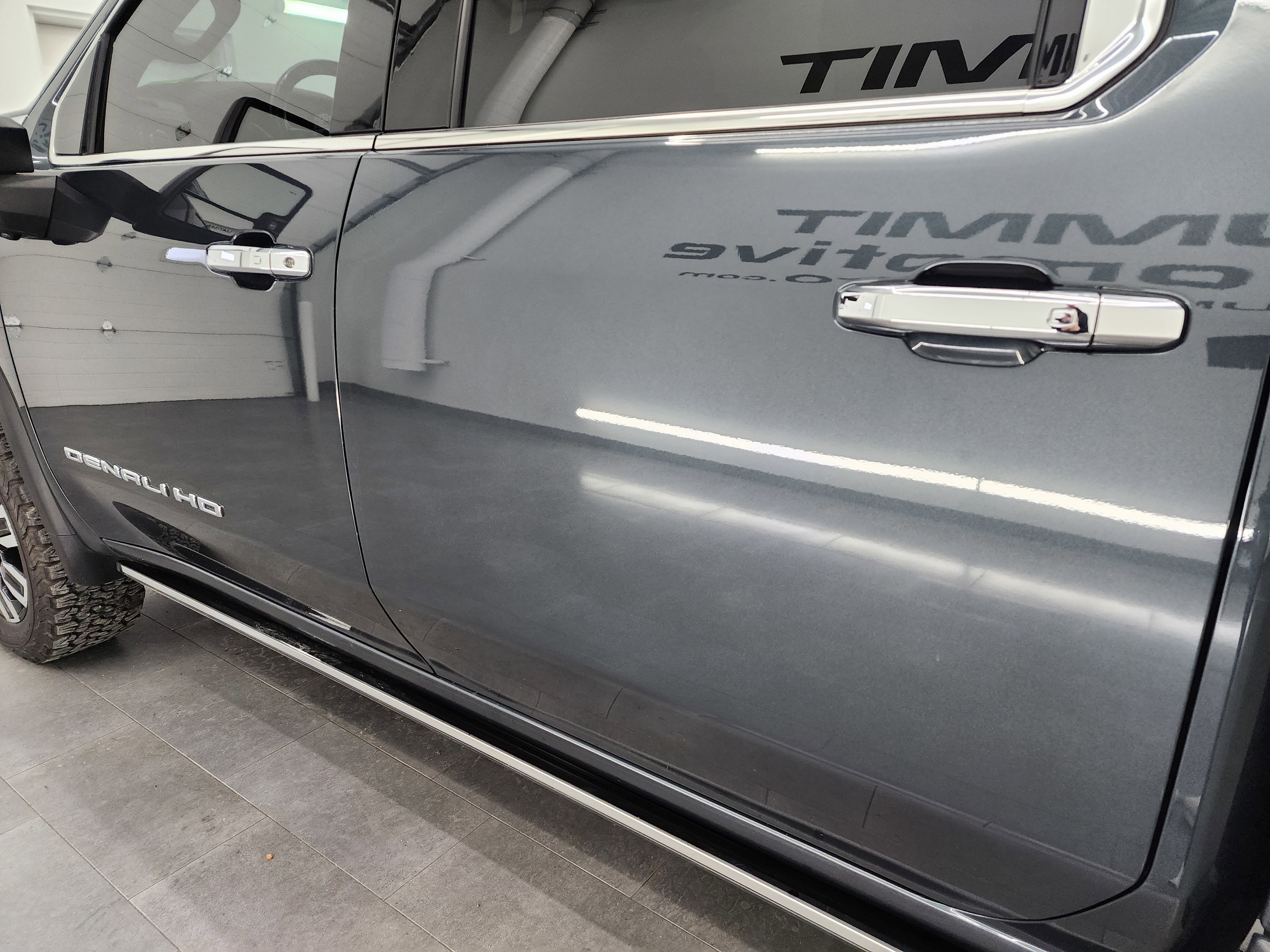 Used 2023 GMC Sierra 3500 Denali w/ Denali Ultimate Package image 36