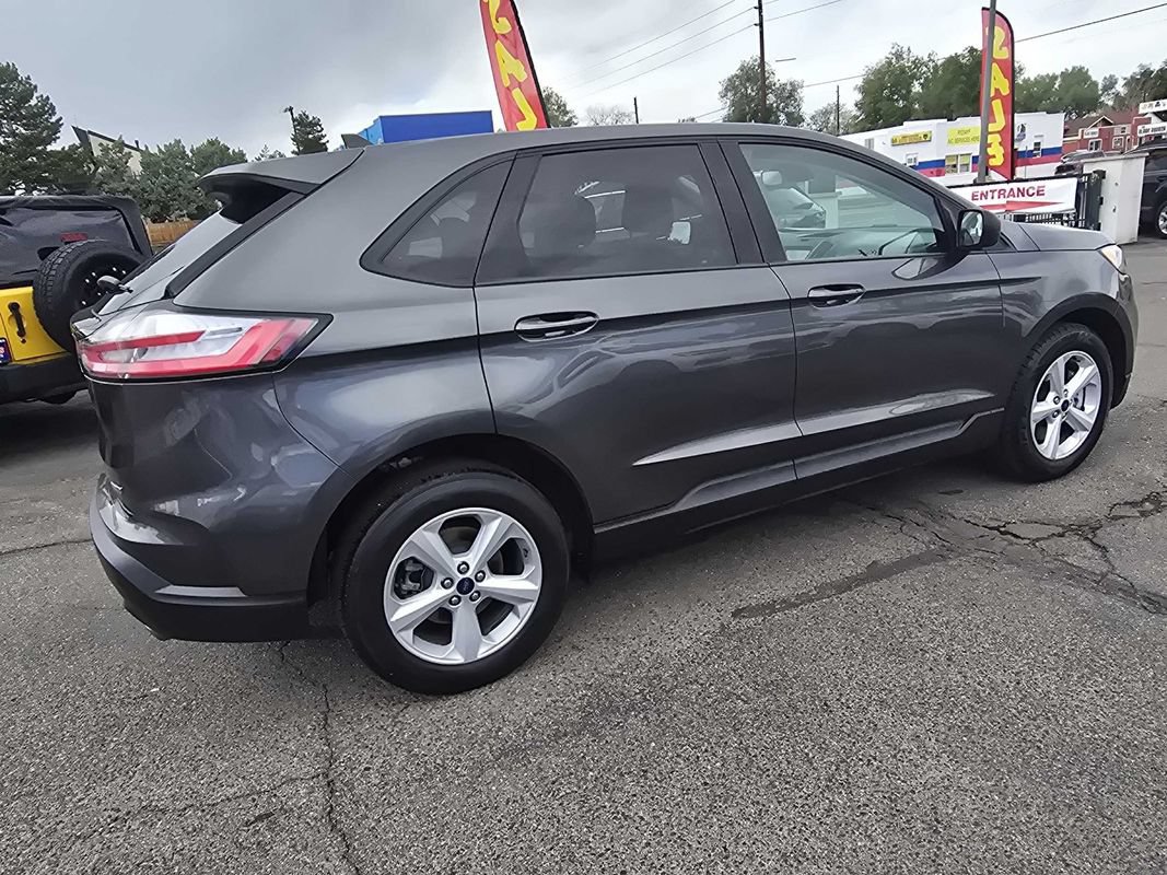 Used 2020 Ford Edge SE AWD/4WD image 10