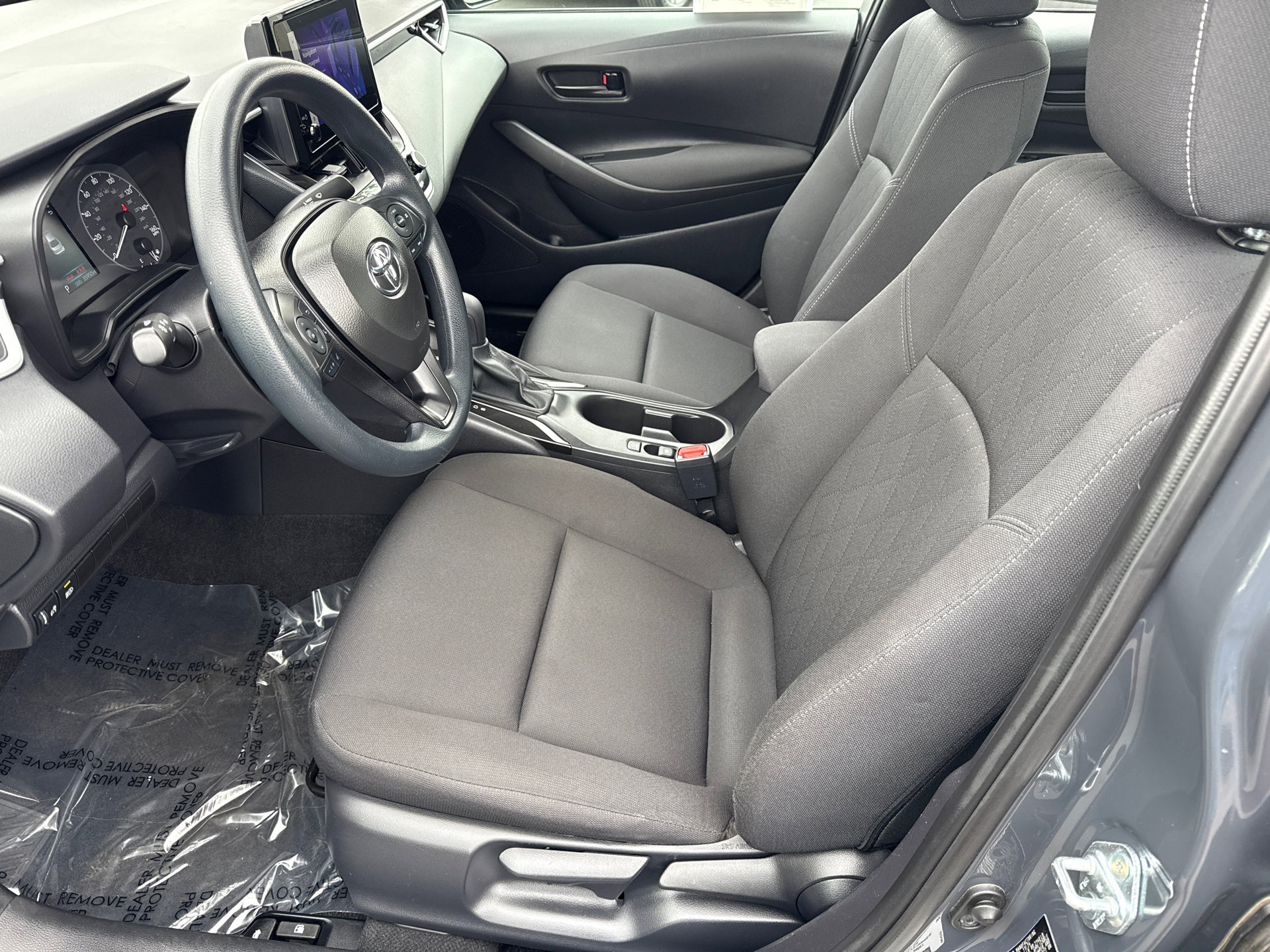 Used 2025 Toyota Corolla LE FWD image 21