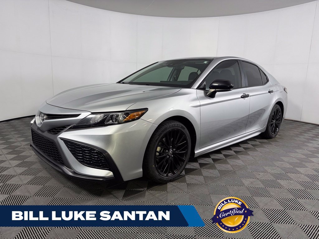 Used 2021 Toyota Camry SE w/ Carpet Mat Package (TMS)