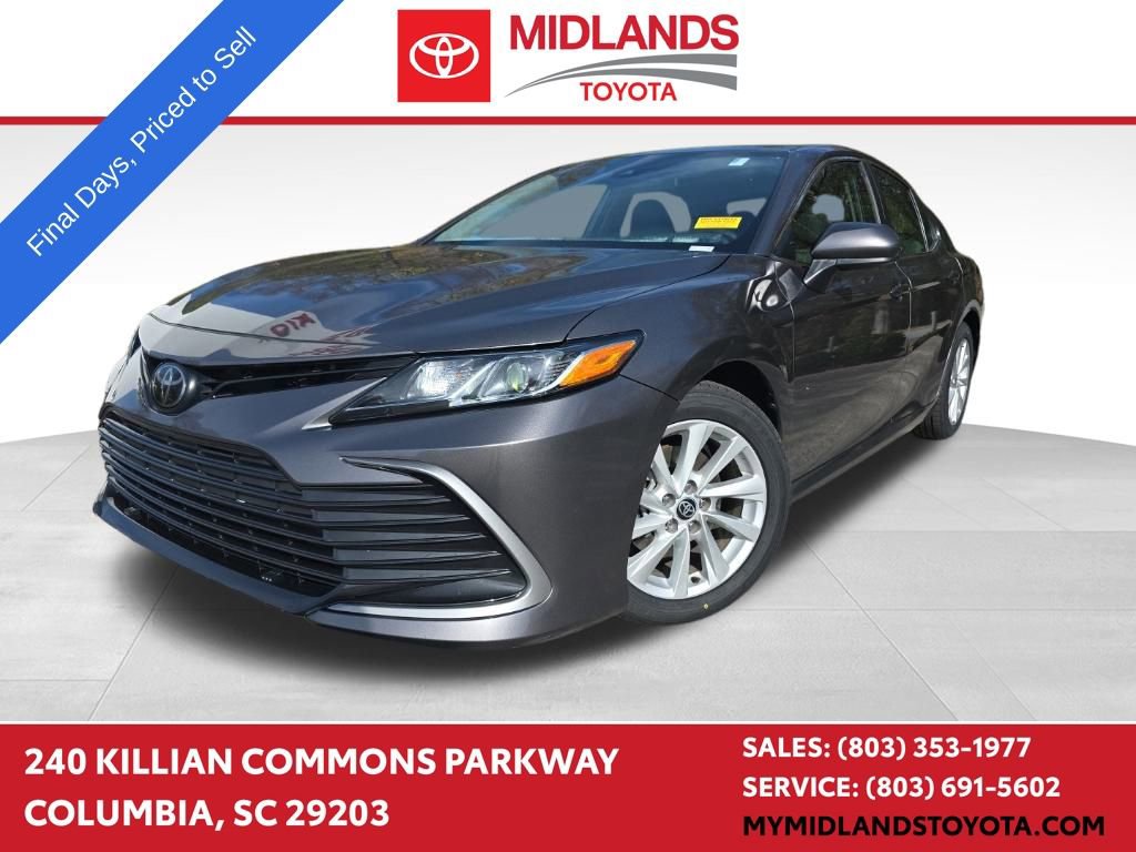 Used 2023 Toyota Camry LE image 1