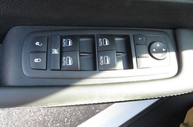 New 2026 Chrysler Pacifica Select image 20