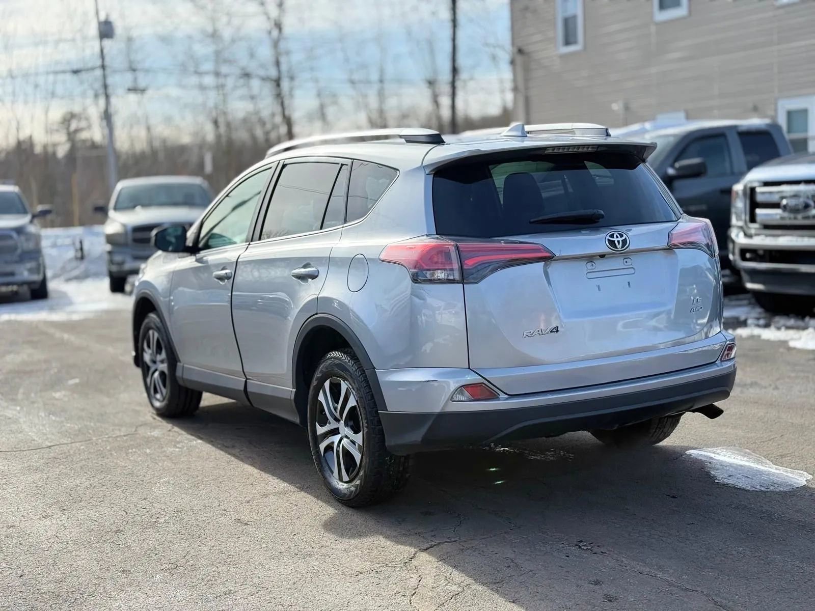 Used 2016 Toyota RAV4 LE image 6