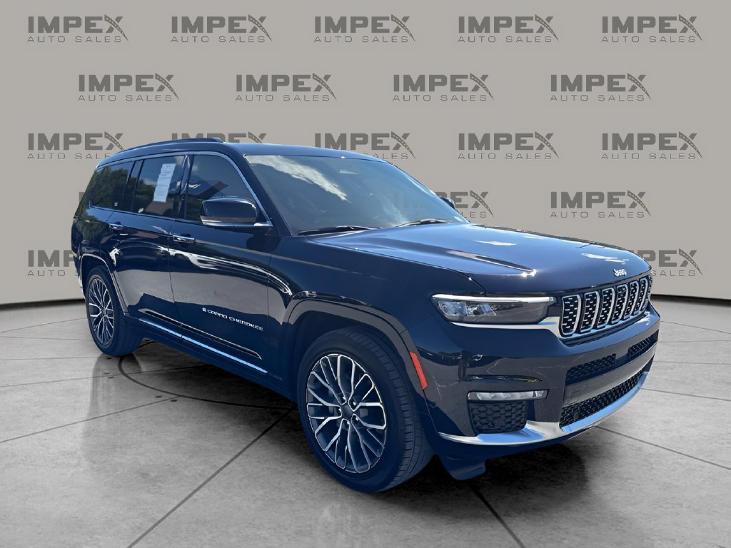 Used 2024 Jeep Grand Cherokee L Summit AWD/4WD image 7