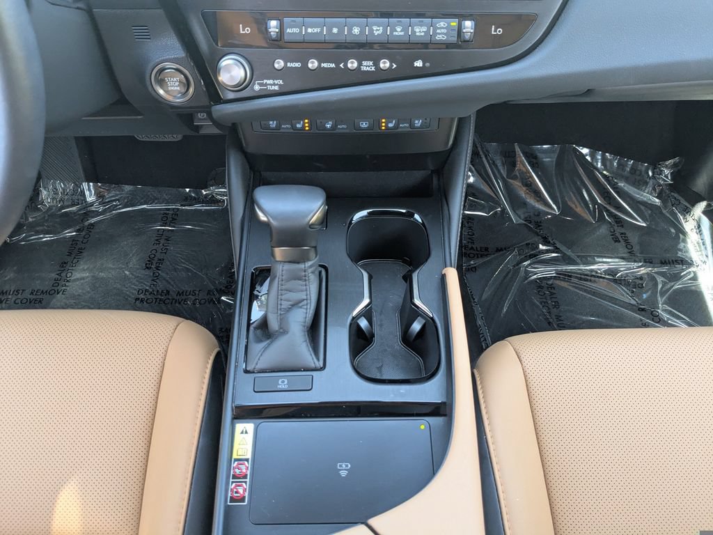 Used 2025 Lexus ES 350 w/ Premium Package FWD image 6