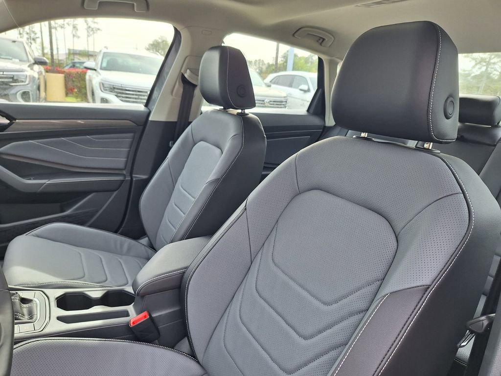 New 2026 Volkswagen Jetta SEL image 11