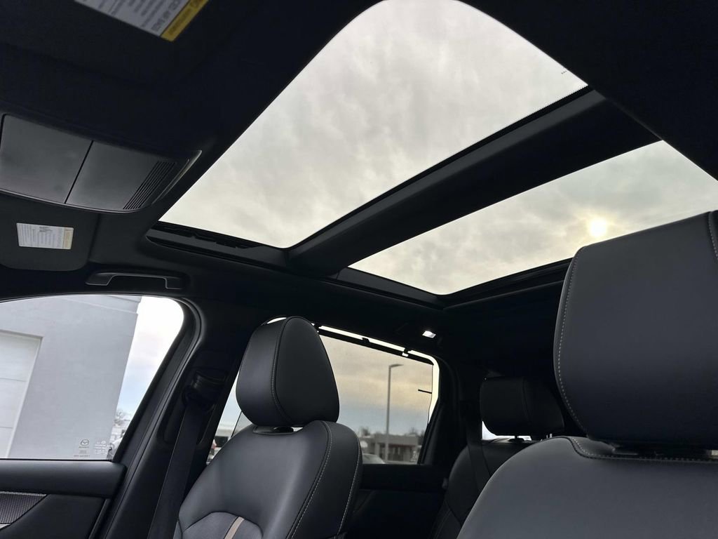 Certified 2025 MAZDA CX-90 Plug-In Hybrid w/ Premium Plus image 29