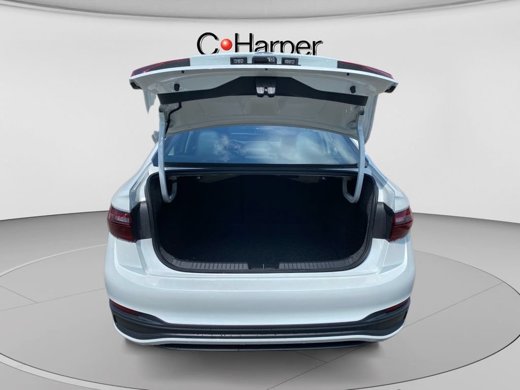 Used 2023 Volkswagen Jetta SE FWD image 14