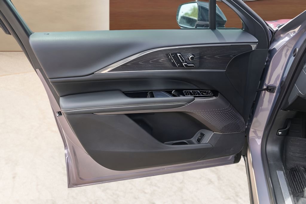 Certified 2024 Cadillac Lyriq Sport w/ LPO, Floor Liner Package AWD/4WD image 22