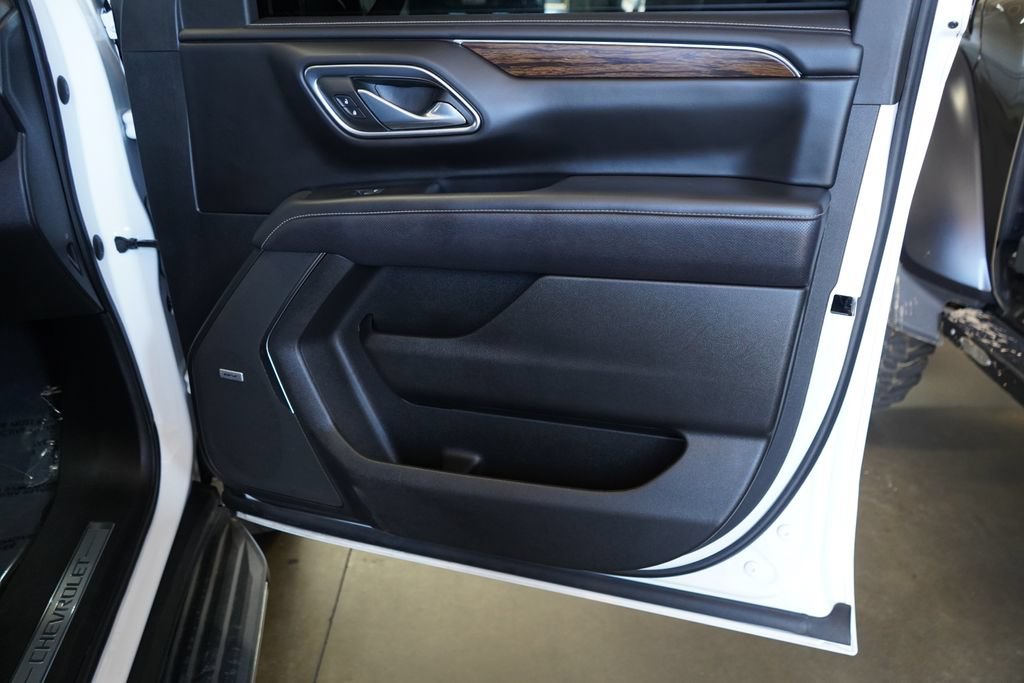 Used 2023 Chevrolet Tahoe Premier RWD image 18