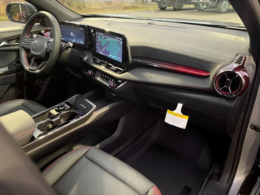 Certified 2026 Chevrolet Equinox RS w/ Convenience Package III FWD image 30