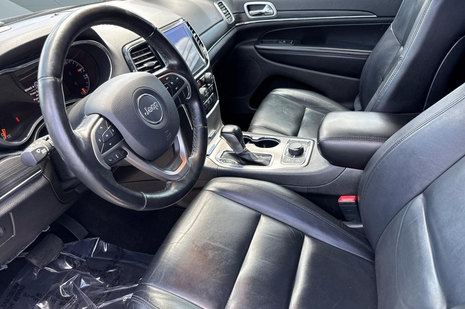 Used 2021 Jeep Grand Cherokee Limited AWD/4WD image 4