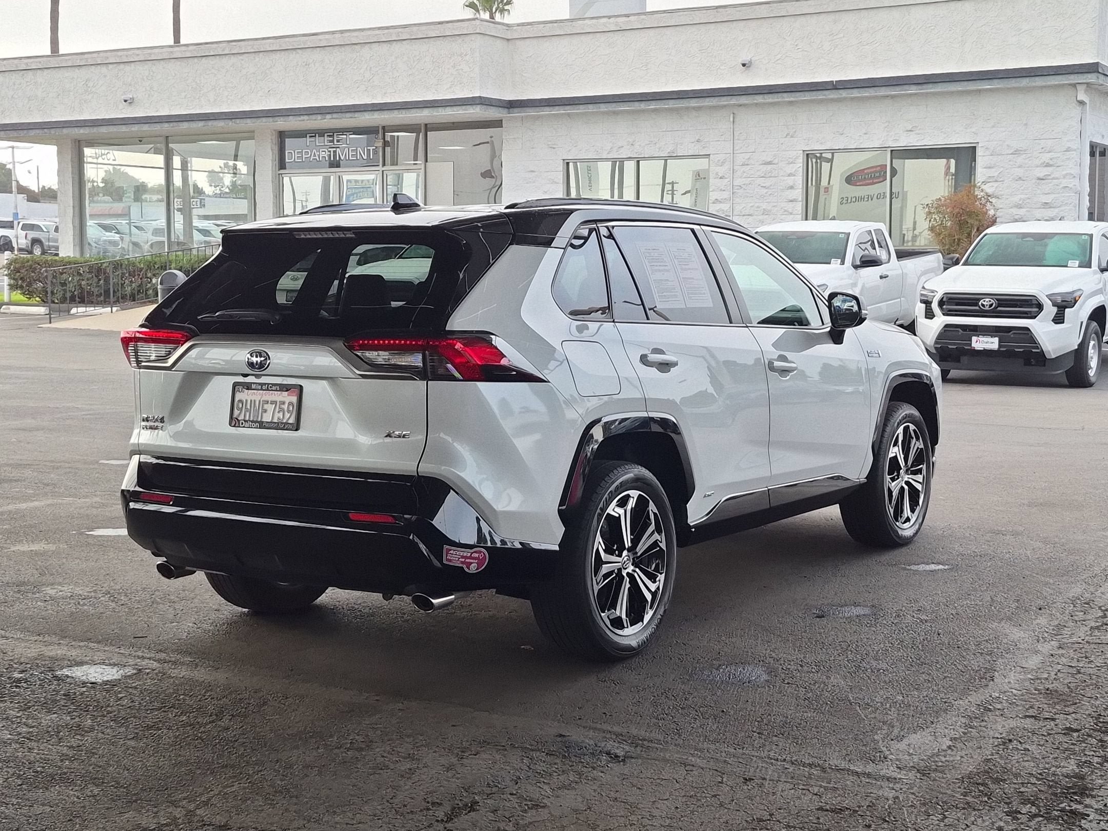 Certified 2023 Toyota RAV4 XSE w/ Weather Package AWD/4WD image 8