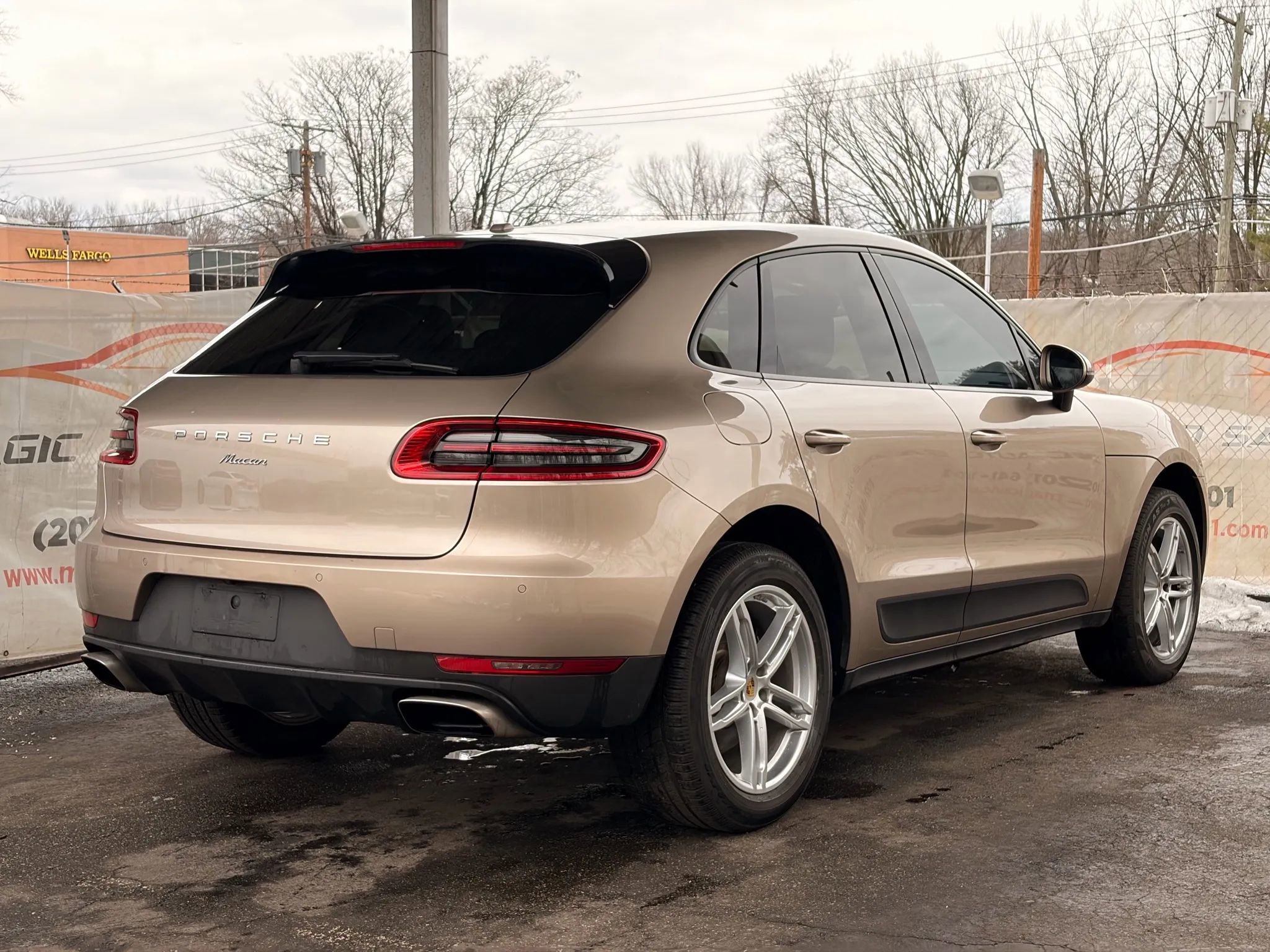 Used 2017 Porsche Macan image 57