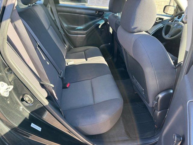 Used 2003 Pontiac Vibe image 25