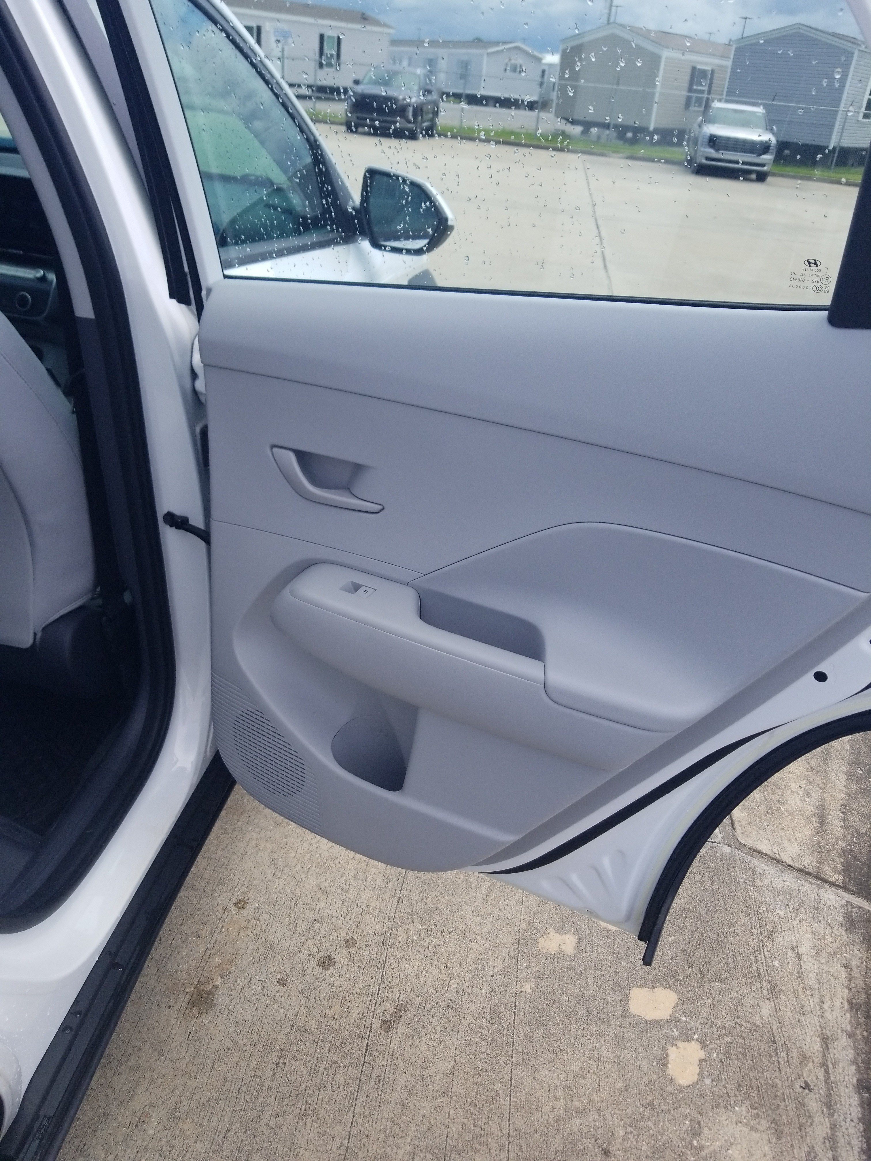 Used 2025 Hyundai Kona SE FWD image 13