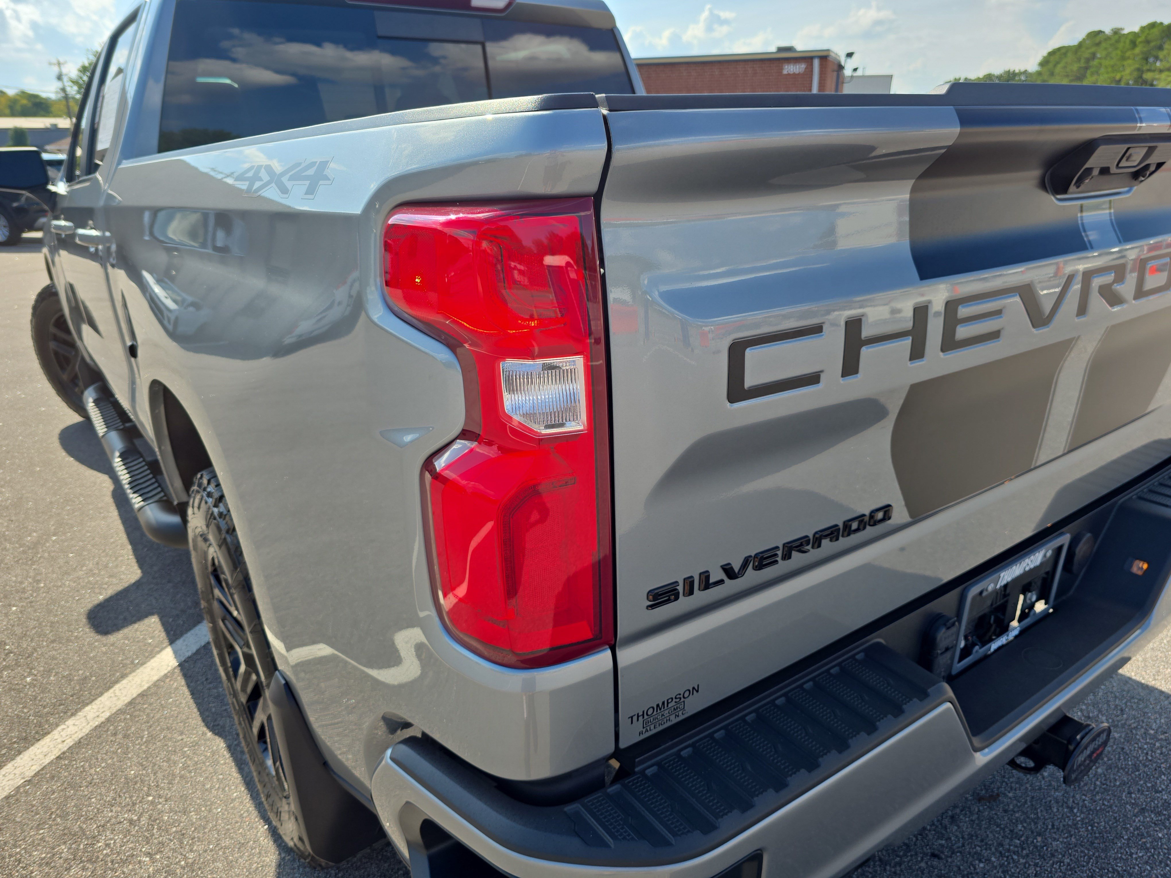 Used 2025 Chevrolet Silverado 1500 RST w/ Rally Edition AWD/4WD image 34