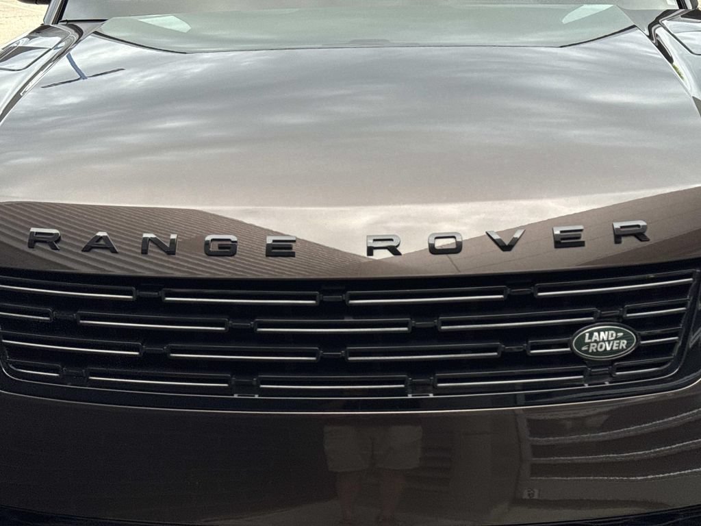 Certified 2025 Land Rover Range Rover Sport Autobiography AWD/4WD image 11