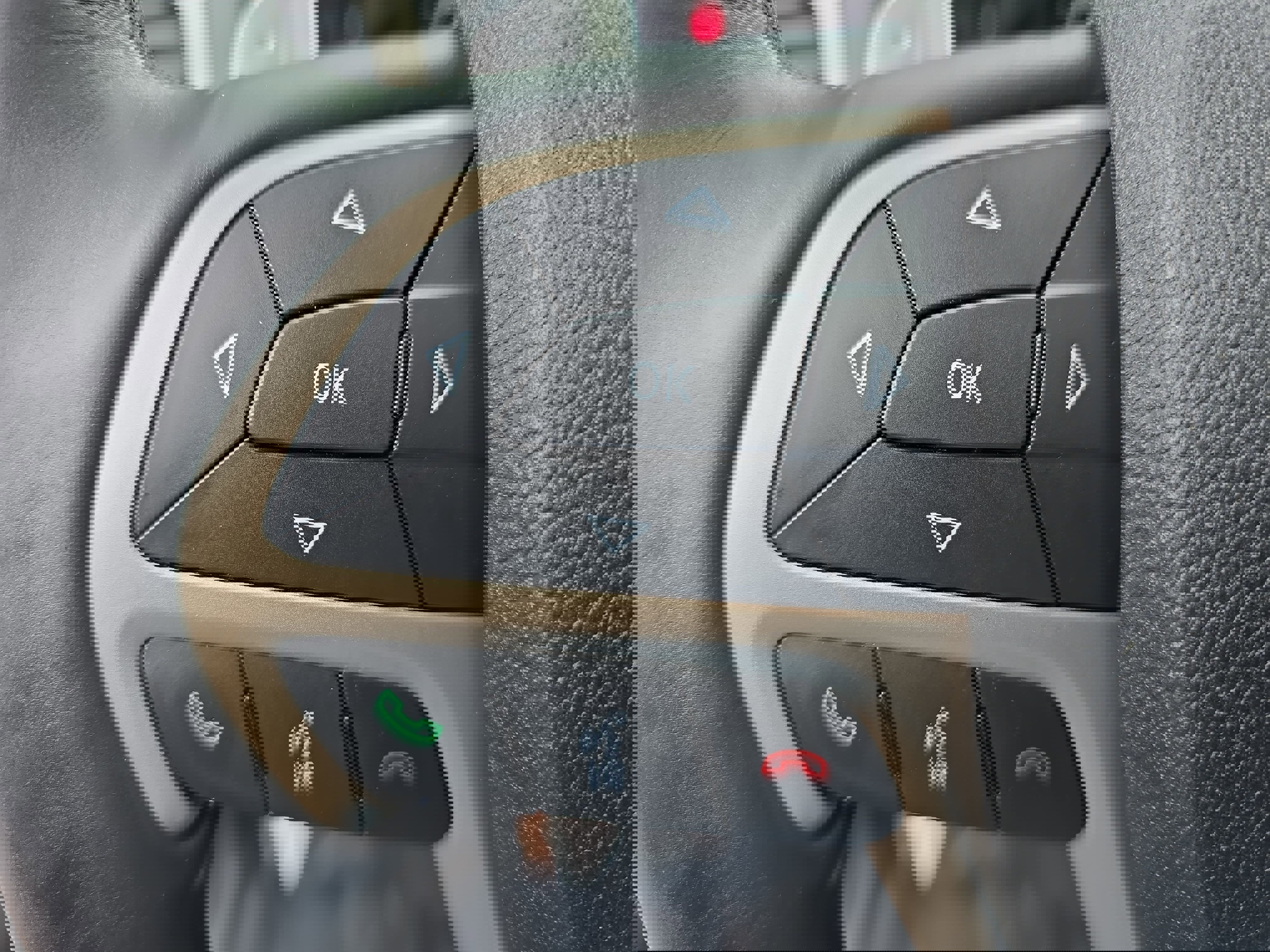 Used 2015 Jeep Grand Cherokee Summit AWD/4WD image 16