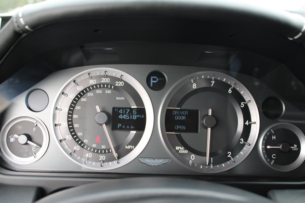 Used 2012 Aston Martin Rapide image 34