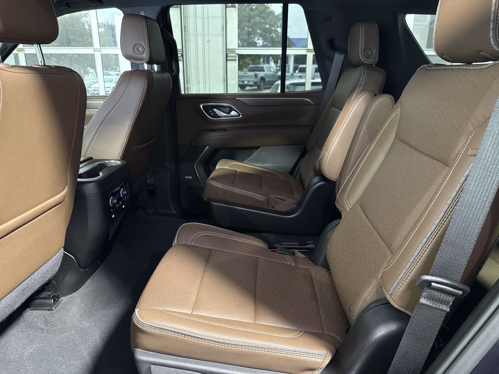 Used 2022 Chevrolet Tahoe High Country AWD/4WD image 46