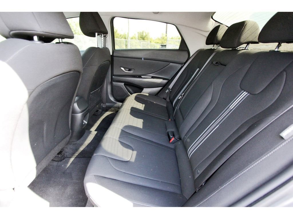 Certified 2024 Hyundai Elantra SEL w/ Convenience Package FWD image 14