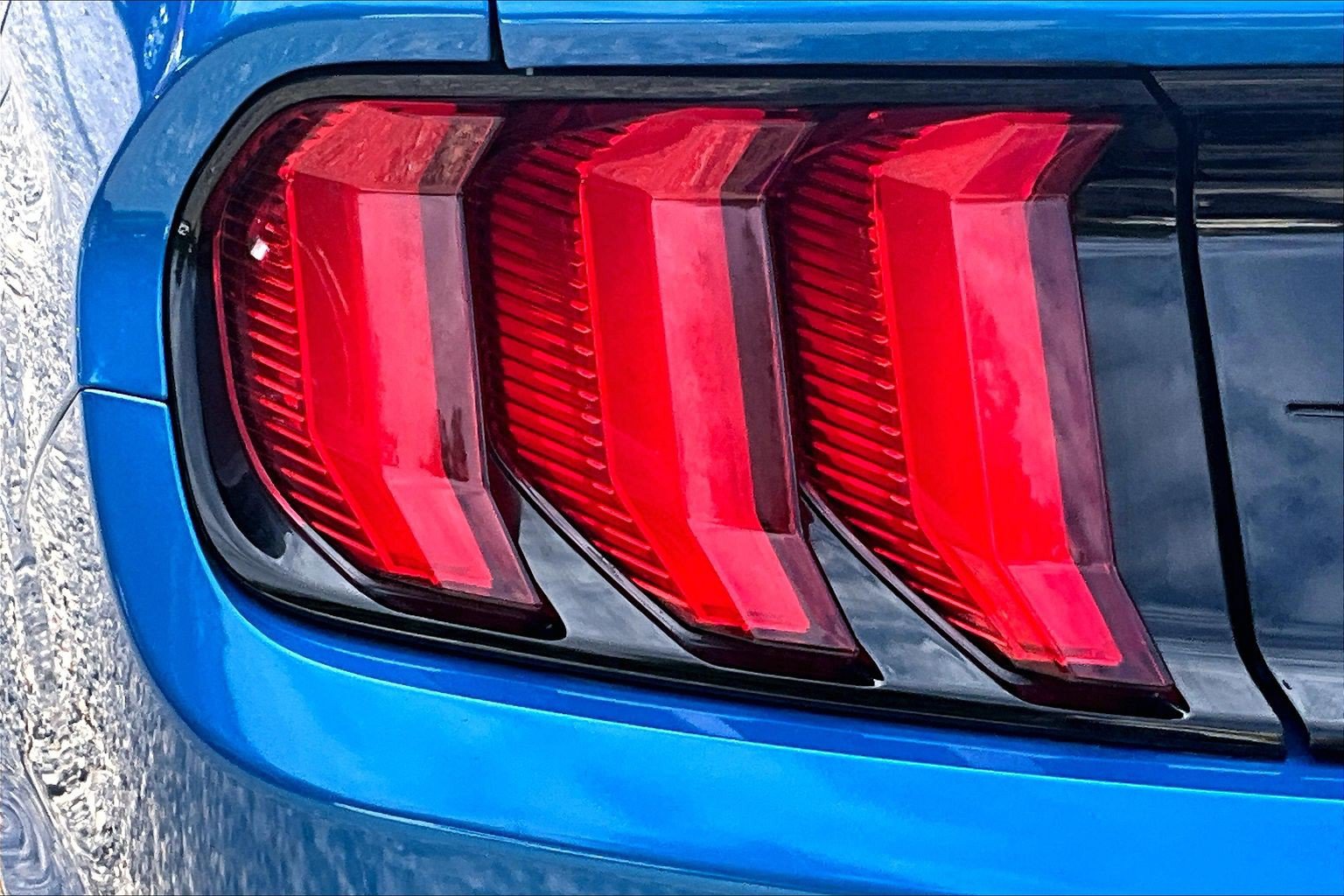 Used 2019 Ford Mustang GT Premium w/ GT Performance Package RWD image 29