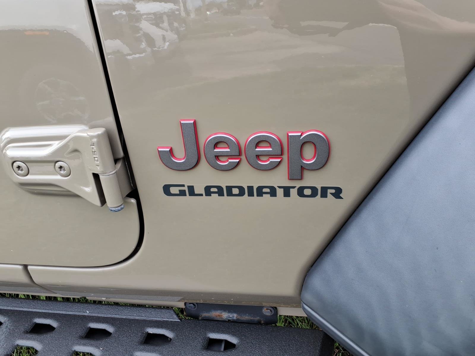 Used 2020 Jeep Gladiator Rubicon AWD/4WD image 12