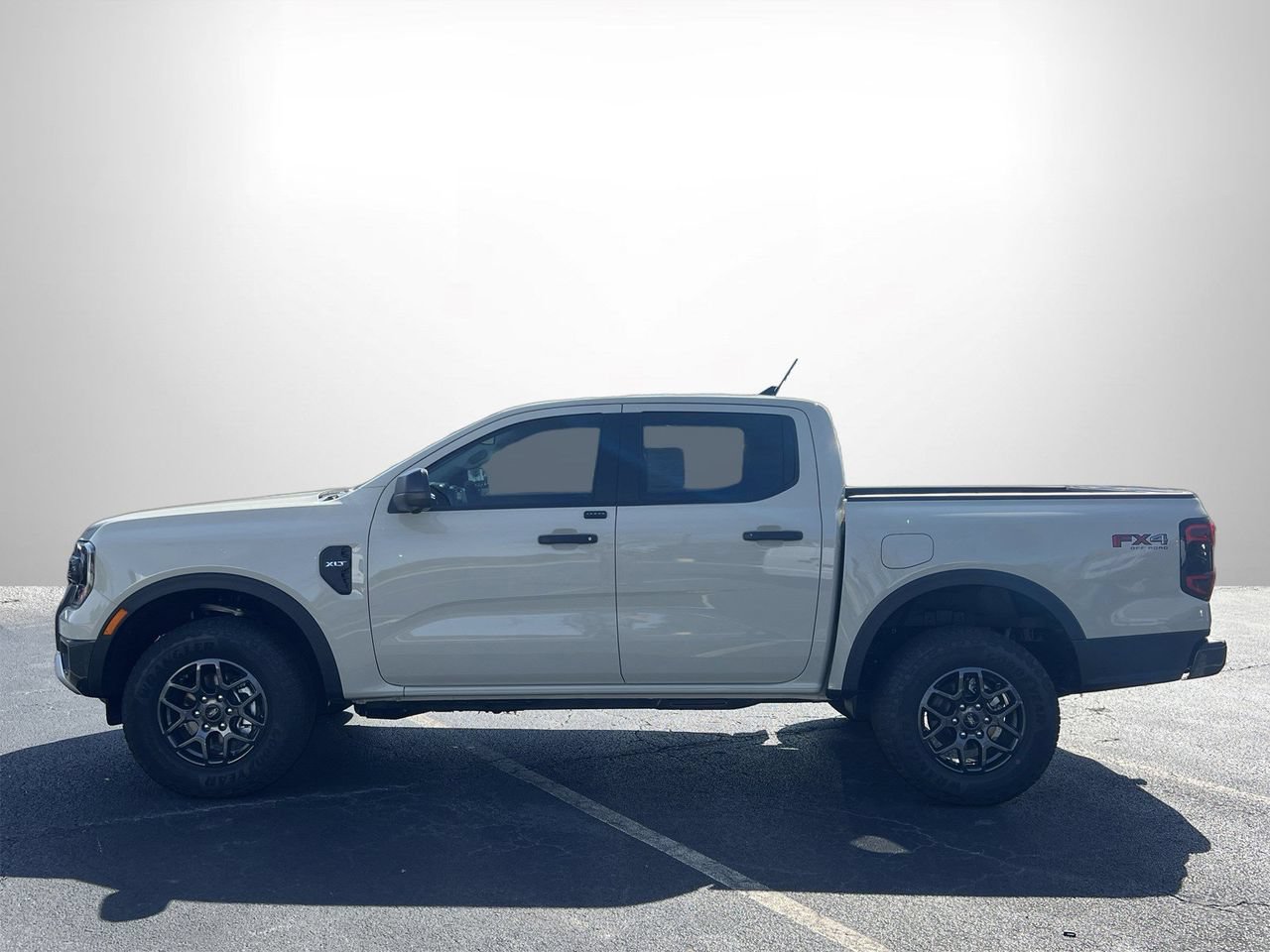 New 2025 Ford Ranger XLT w/ FX4 Off-Road Package AWD/4WD image 21