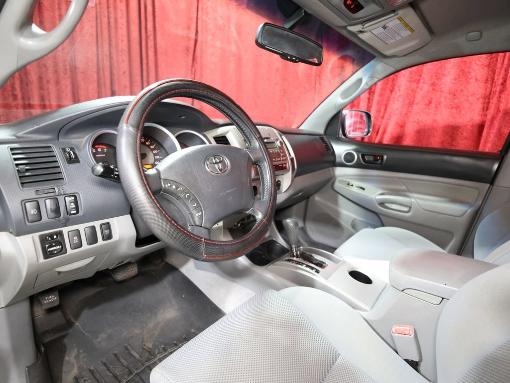 Used 2011 Toyota Tacoma 4x4 Double Cab w/ TRD Sport Pkg image 12