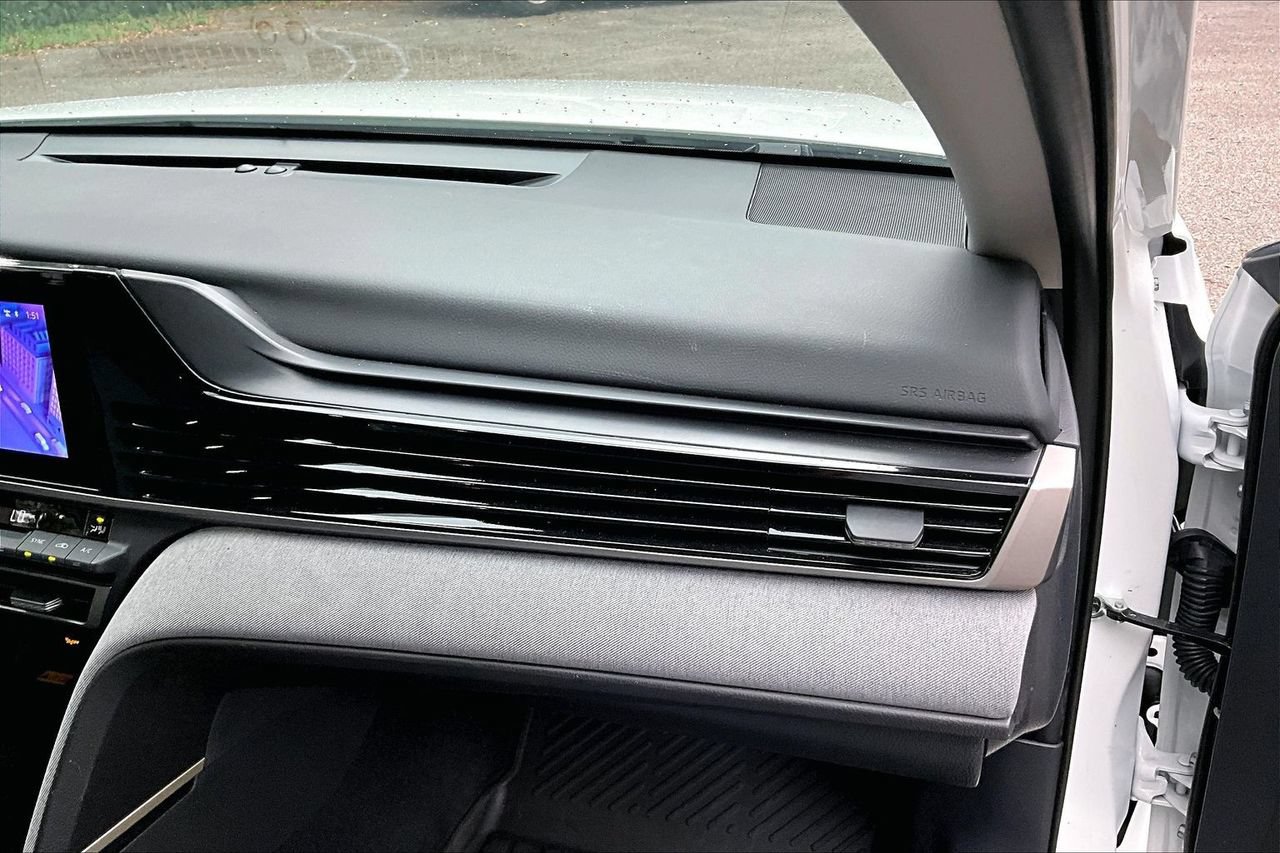 Used 2025 Toyota Camry LE FWD image 23