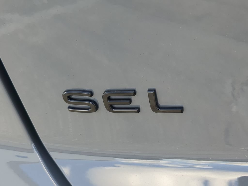 New 2026 Volkswagen Atlas Cross Sport SEL R-Line AWD/4WD image 10