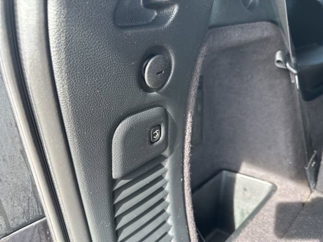 Used 2016 Dodge Durango Limited w/ Premium Group image 11