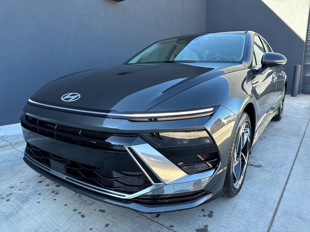New 2026 Hyundai Sonata SEL FWD image 1
