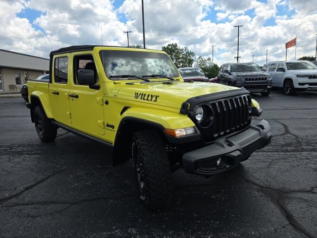 Used 2023 Jeep Gladiator Sport AWD/4WD image 12