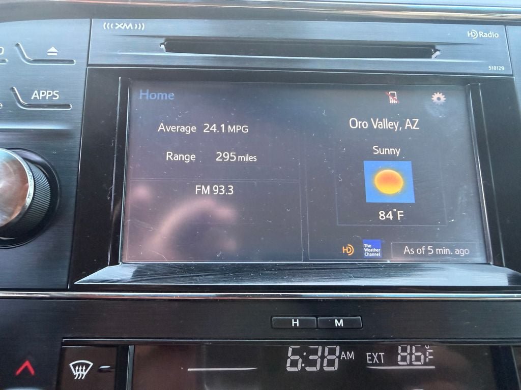 Used 2018 Toyota Avalon XLE w/ Carpet Mat Package FWD image 10