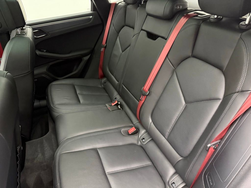 Used 2022 Porsche Macan GTS image 25