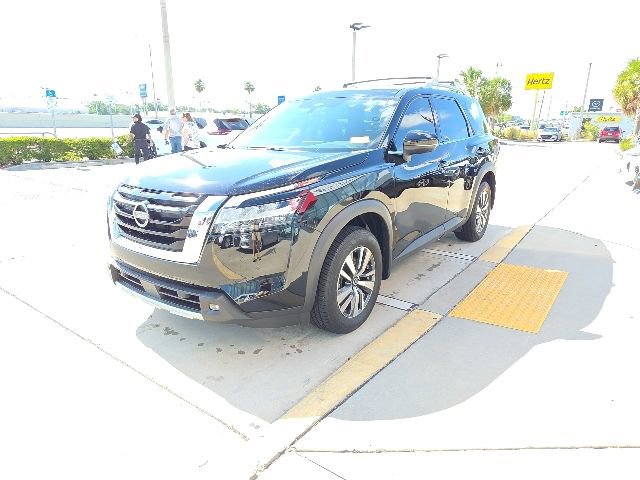 Used 2024 Nissan Pathfinder SL w/ Cargo Package FWD image 8
