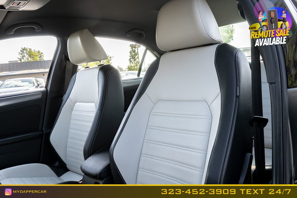 Used 2016 Volkswagen Jetta Sport image 12