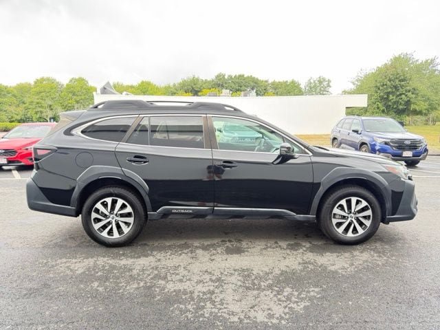 Used 2023 Subaru Outback Premium AWD/4WD image 7