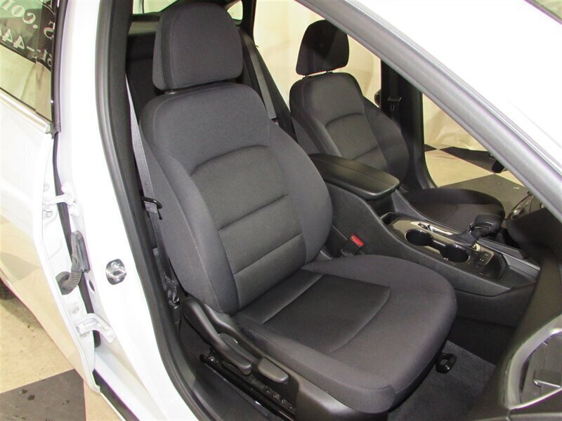 Used 2023 Chevrolet Malibu LT w/ Driver Confidence Package image 84