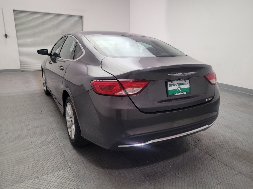 Used 2015 Chrysler 200 Limited FWD image 6